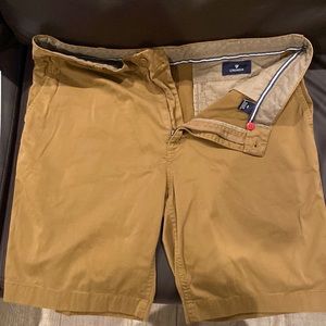 Daniel Cremieux Shorts, size 40, color brown, good conditions